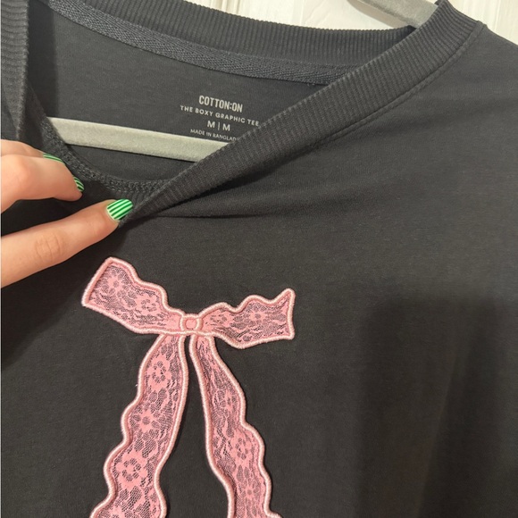 NWOT COTTON ON Bow T-Shirt Black and Pink Lace Bow Short Sleeve Tee Top Casual M - Picture 2 of 3